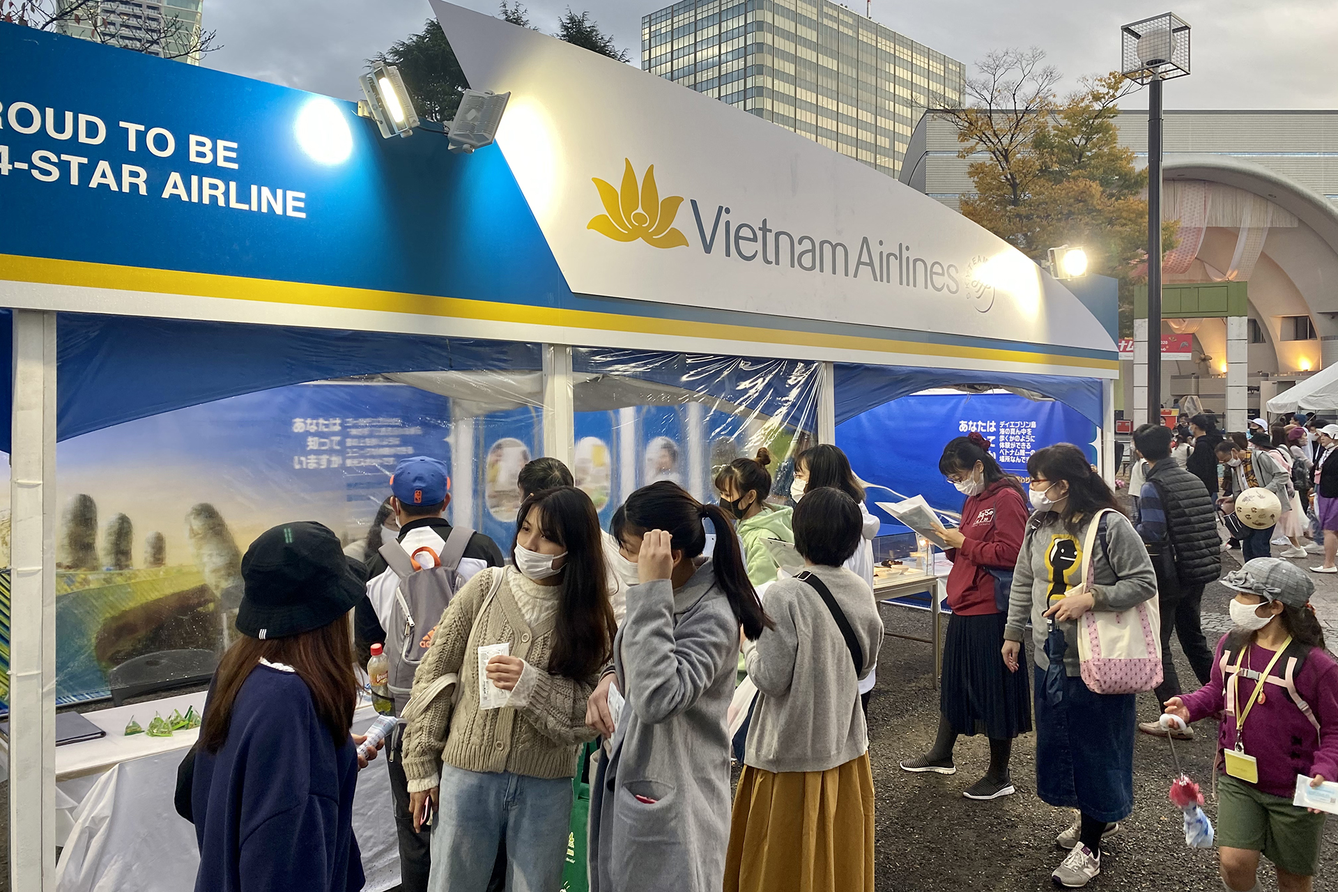 Vietnam Airlines tài trợ hội nghị văn hóa