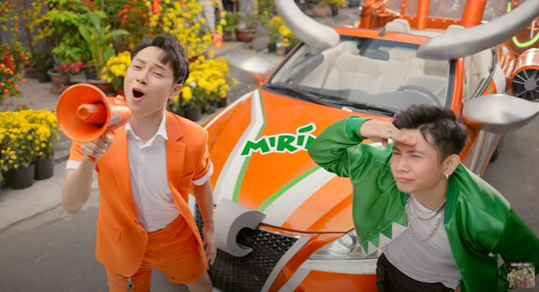 MV “Chuyện cũ bỏ qua” chào Tết 2021 với sự kết hợp của Trúc Nhân và rapper Ricky Star