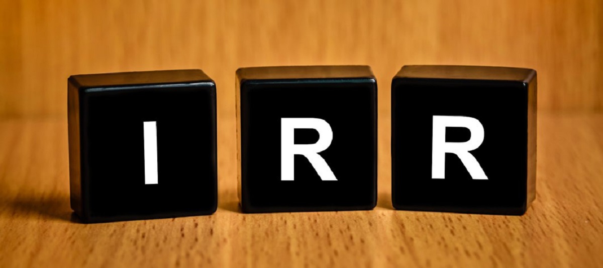 Các ưu và nhược điểm của việc sử dụng IRR để đánh giá dự án là gì?