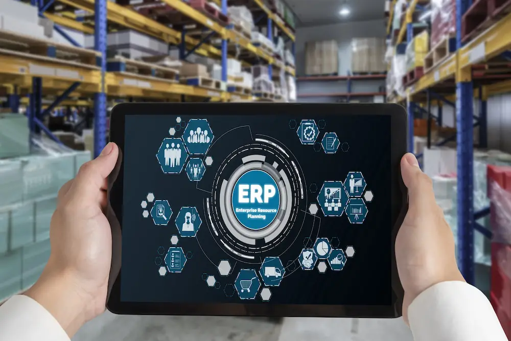 ERP giúp kết nối liên thông các phần mềm quản trị