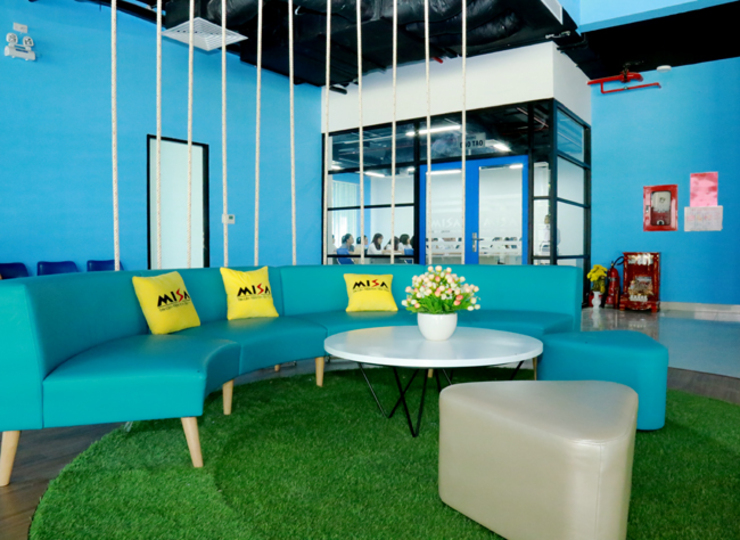 Sử dụng nhiều màu xanh trong văn phòng đem lại cảm giác thoải mái, yên bình
