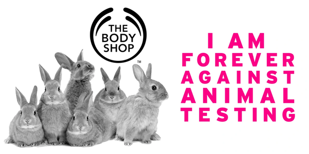 Chiến dịch “Tôi vĩnh viễn nói không với thử nghiệm trên động vật” được nhiều người tiêu dùng chú ý và mến mộ từ nhãn hàng The Body Shop vào năm 2017 (Nguồn ảnh: Internet)