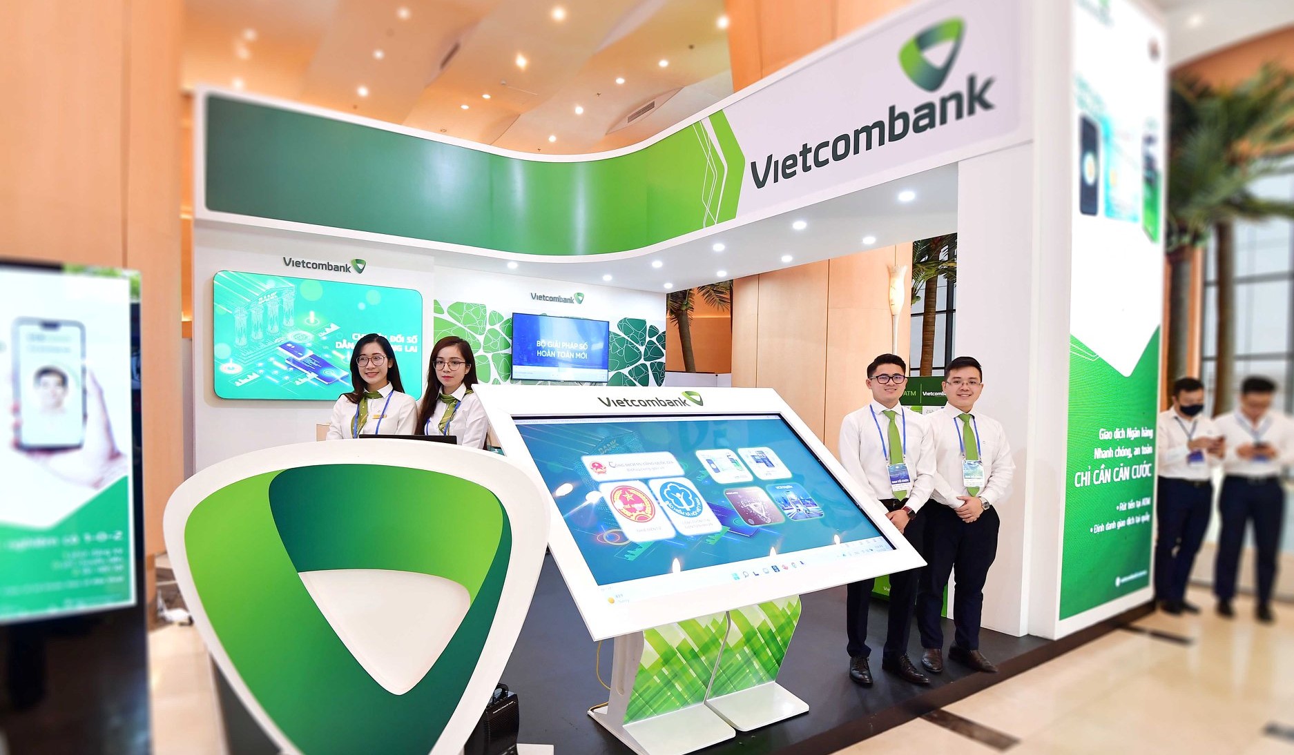 chiến lược marketing của ngân hàng vietcombank