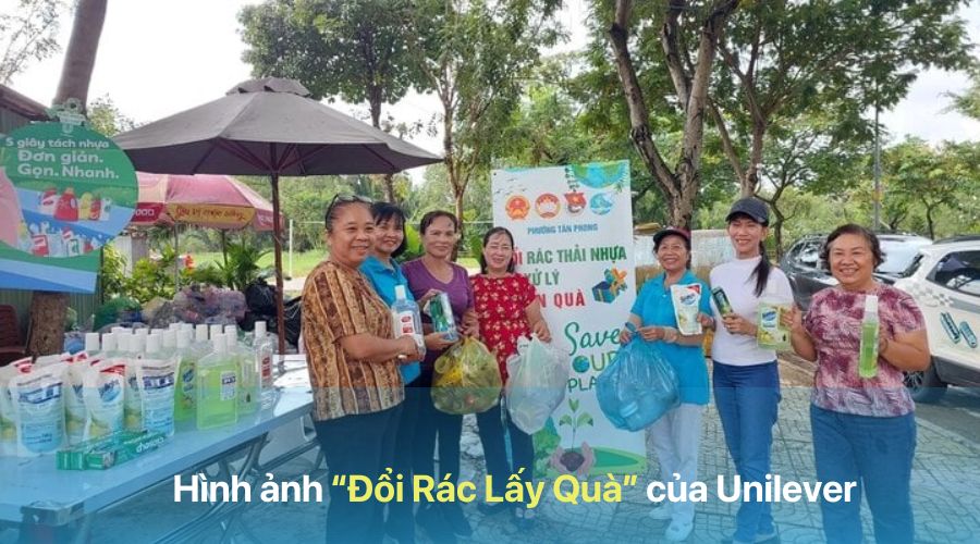 Hình ảnh chiến dịch đổi rác lấy quà của Unilever