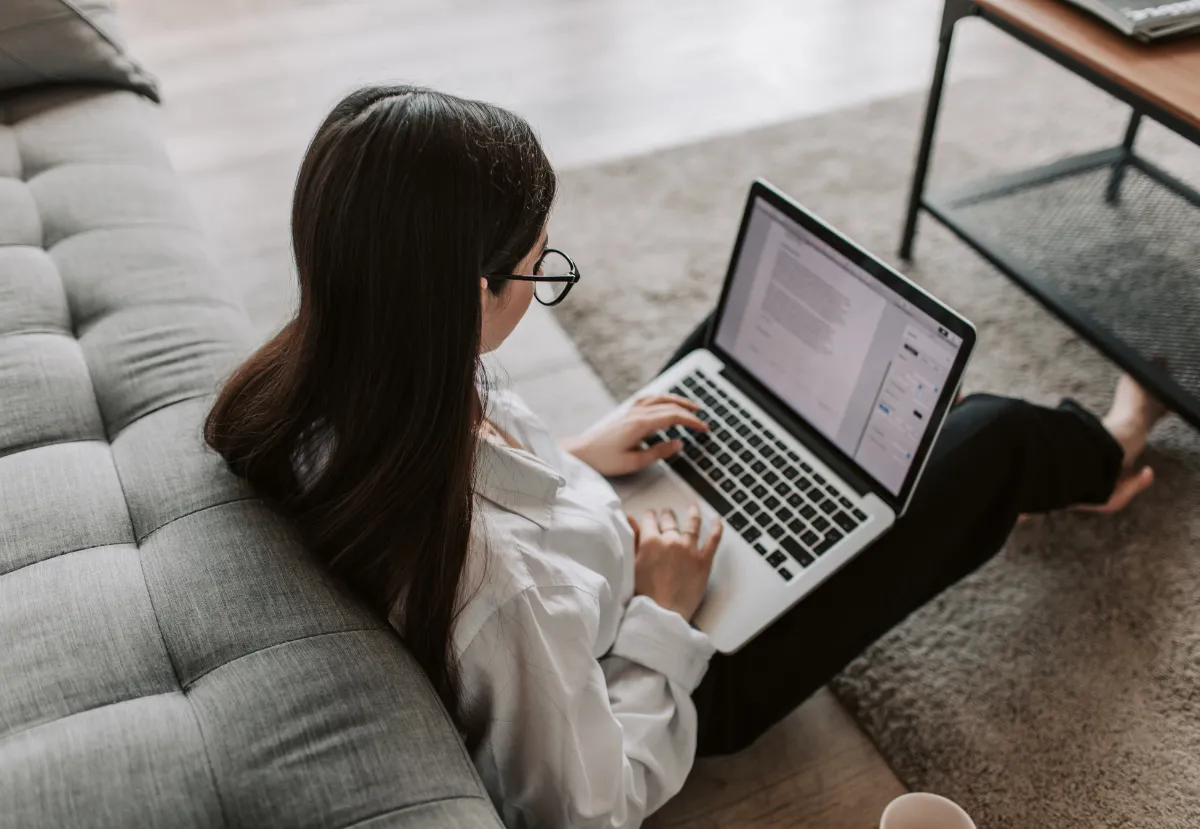 ai giúp quản lý nhân sự từ xa