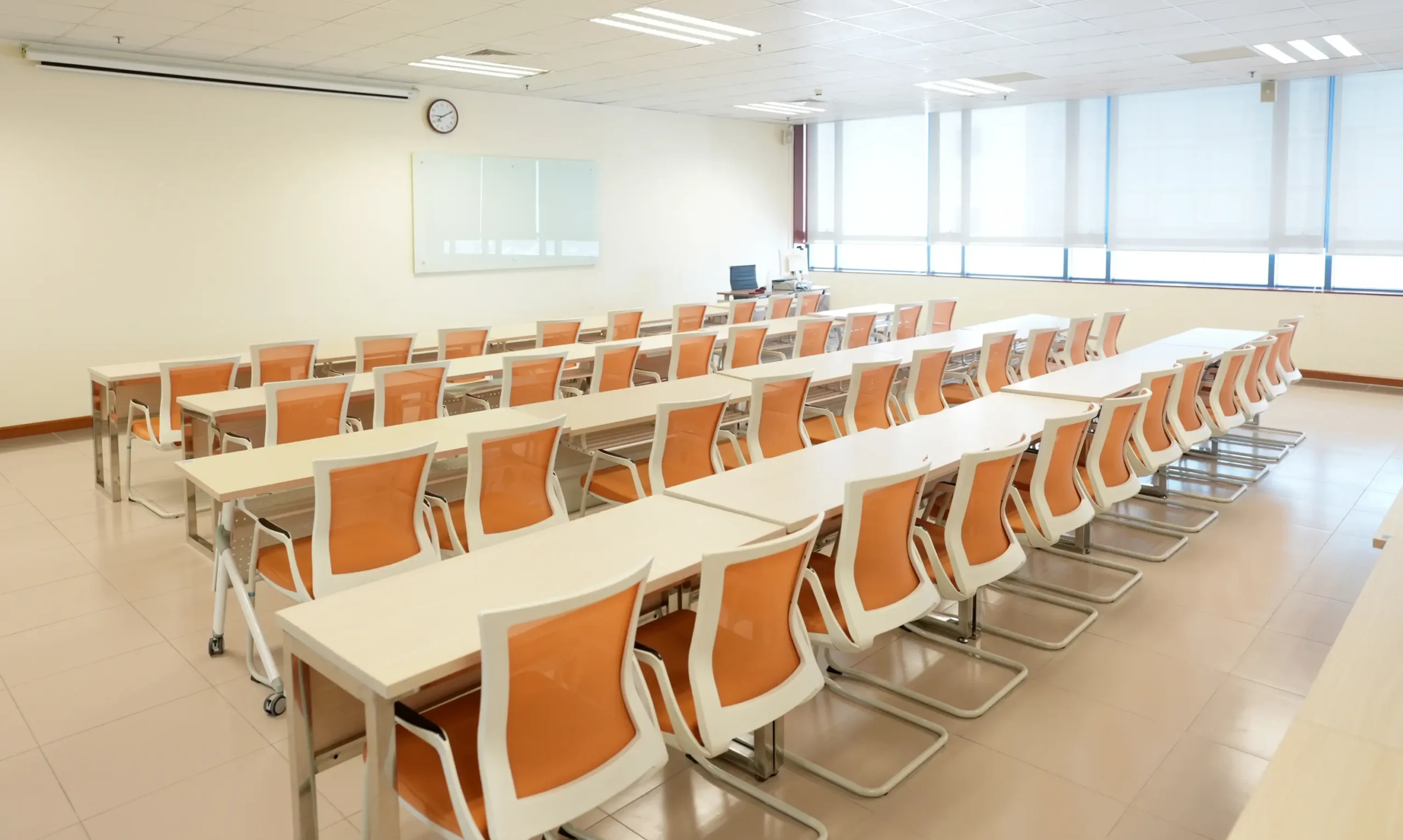 Quản lý thiết bị trường học là gì